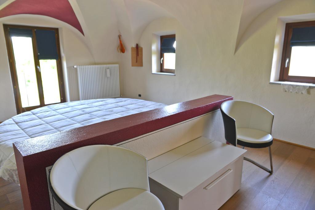 Casa Vacanze Il Brichet Mondovì Szoba fotó