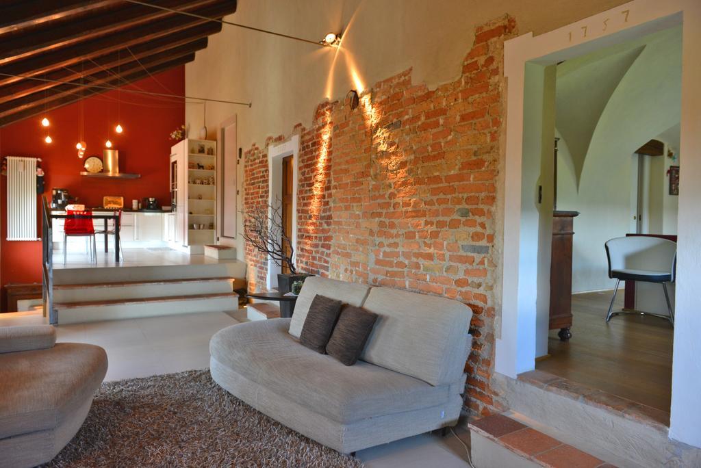 Casa Vacanze Il Brichet Mondovì Szoba fotó